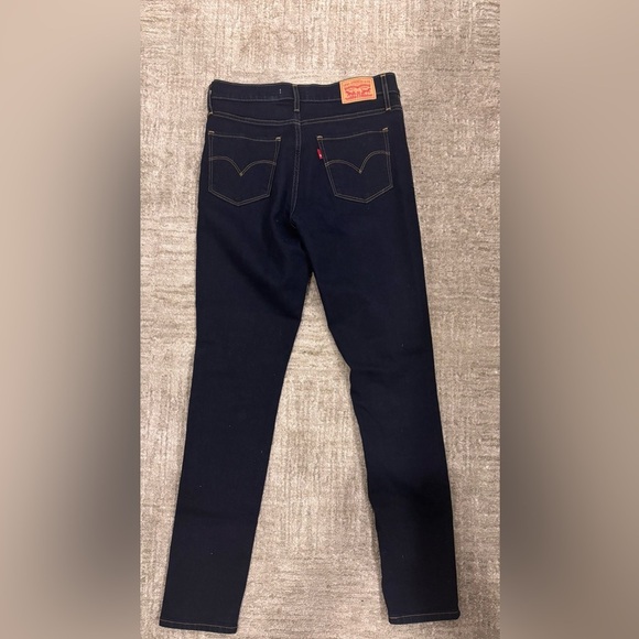 Levi's Women's 311 Shaping Skinny Jeans Size 26 Dark wash - Picture 6 of 11